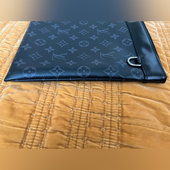 LOUIS VUITTON ECLIPSE DISCOVERY POCHETTE MONOGRAM POUCH CASE CLUTCH BAG M62291 - Picture 7 of 12